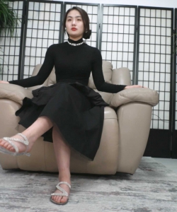 Sexy Asian Girl Song Song Showcases Her Sexy And Plump Feet1 4Kԭ