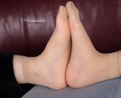 ϹաŮС˿ŶԽŤţԸеĽŵףͼƬ